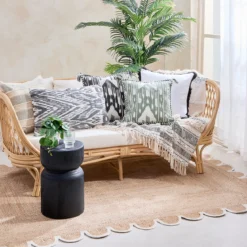Aria Scalloped Jute Floor Rug