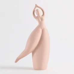 Ashlyn Lady Statue