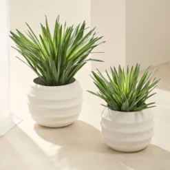Auden Ribbed Decorative Pot