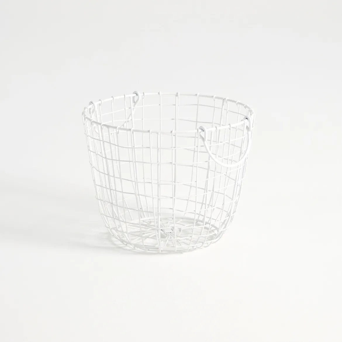 Bailey White Wire Basket