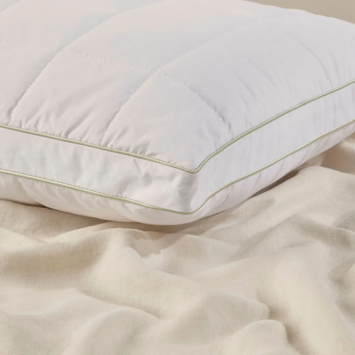 Bamboo Surround Soft/Medium Pillow
