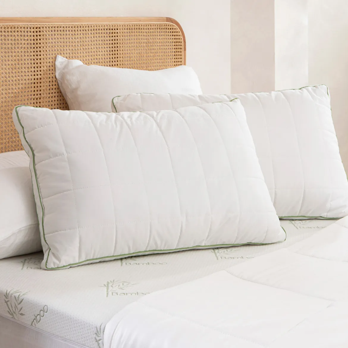 Bamboo Surround Soft/Medium Pillow