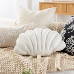 Boucle Shell Cushion