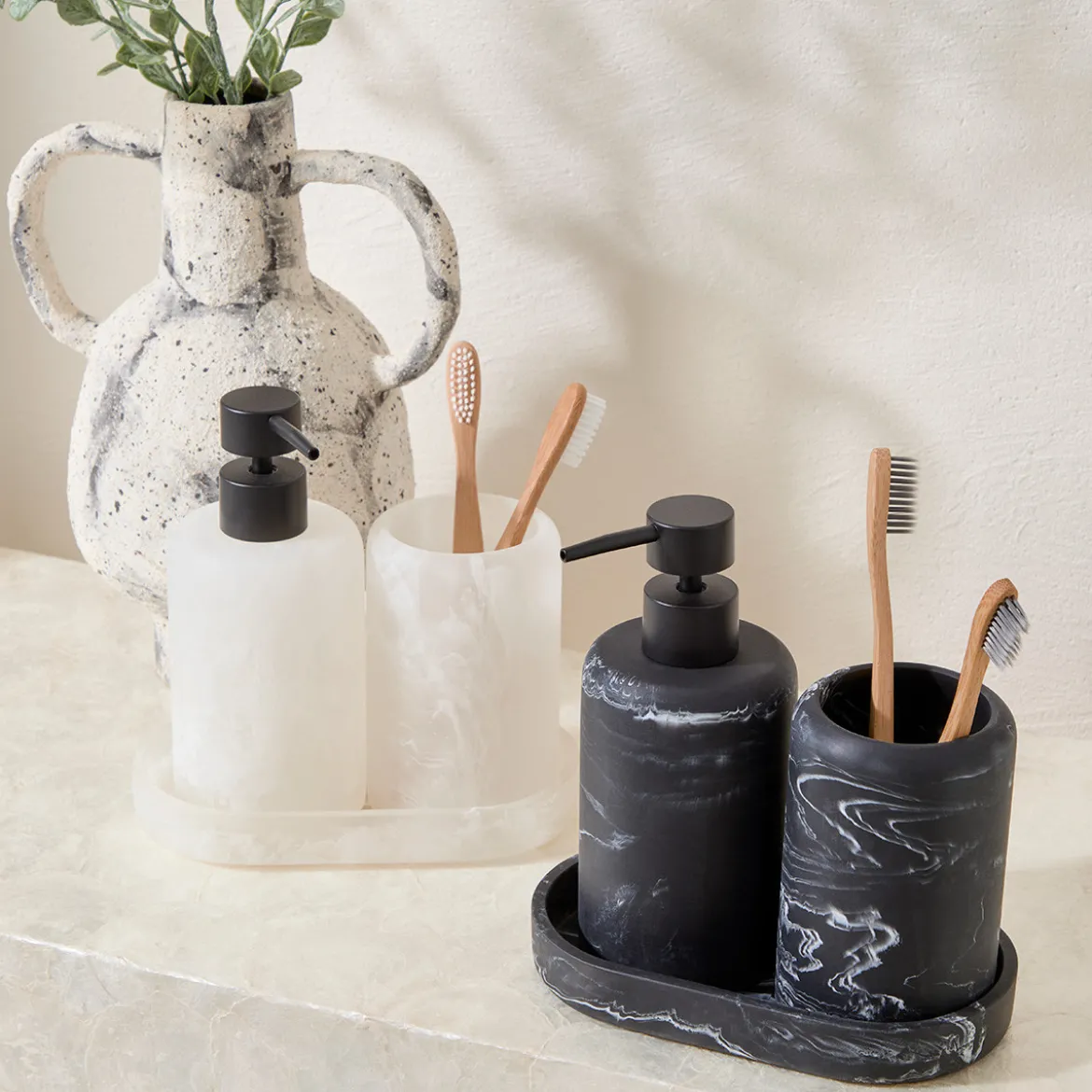 Capri Black 3 Piece Bathroom Set