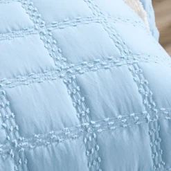 Celuna Coverlet Set
