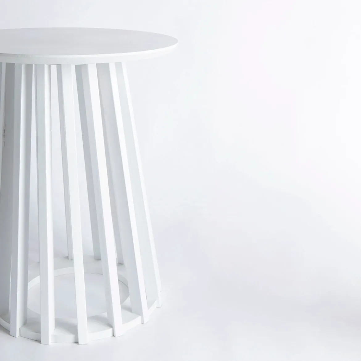 Cilia Side Table