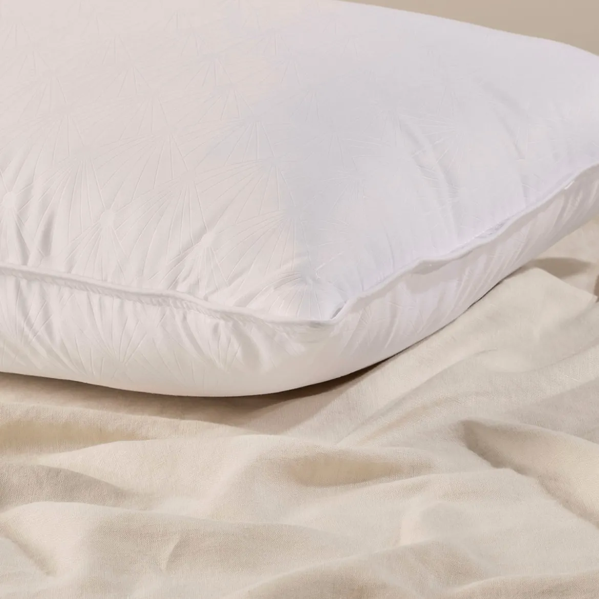Classic Collection Queen Pillow
