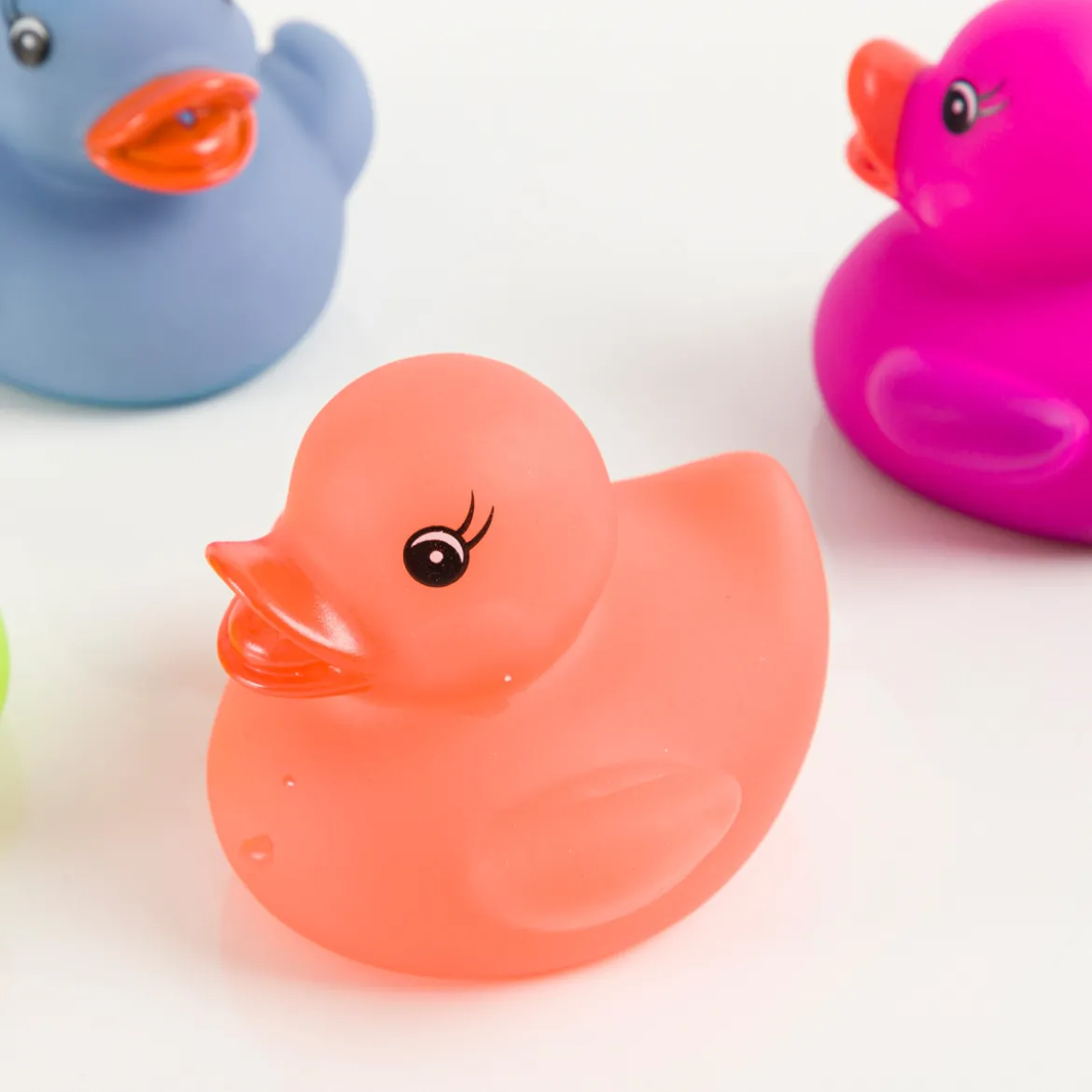 Colour Changing Duck Water Squirter - Assorted