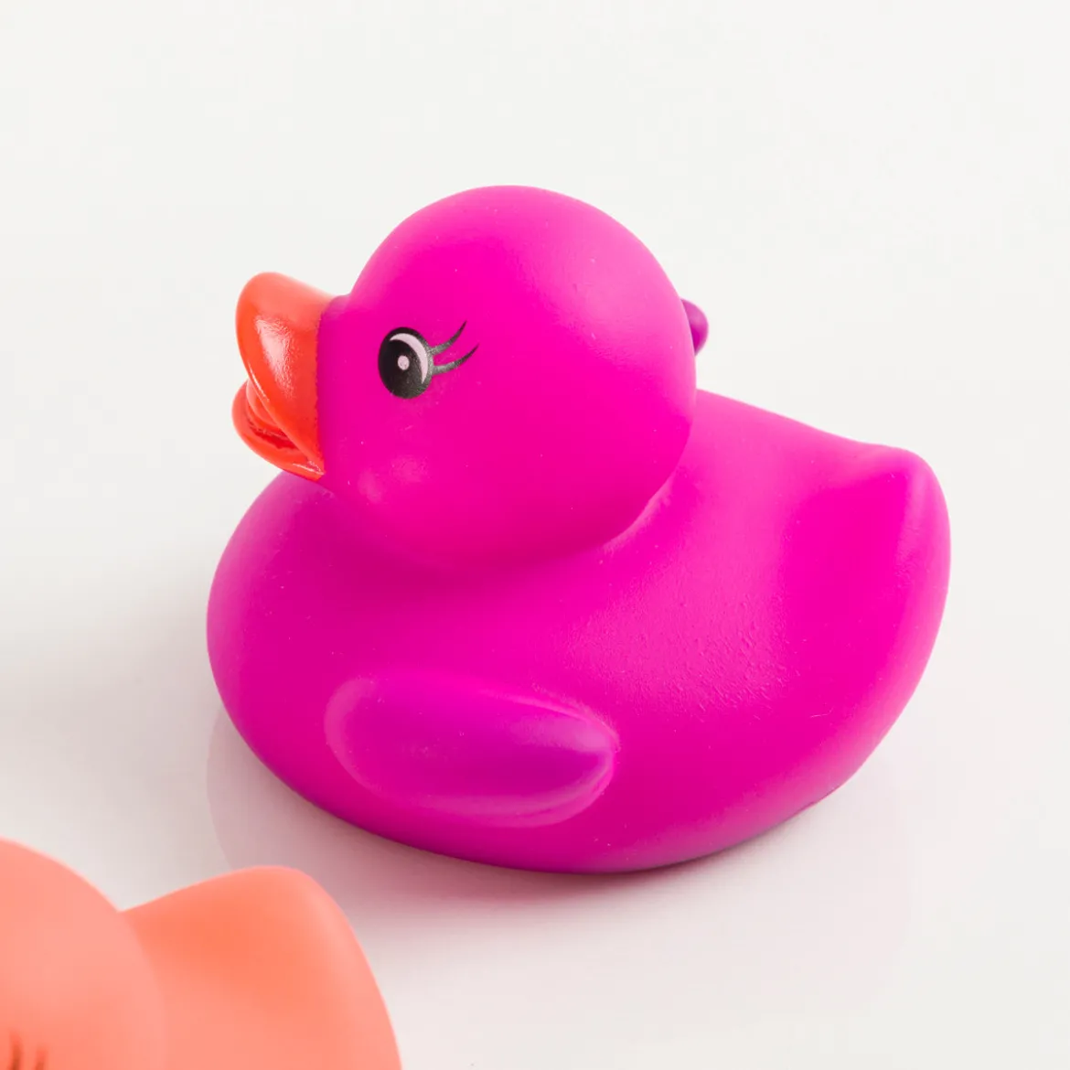 Colour Changing Duck Water Squirter - Assorted