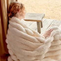Copenhagen Faux Fur Extra Large Throw
