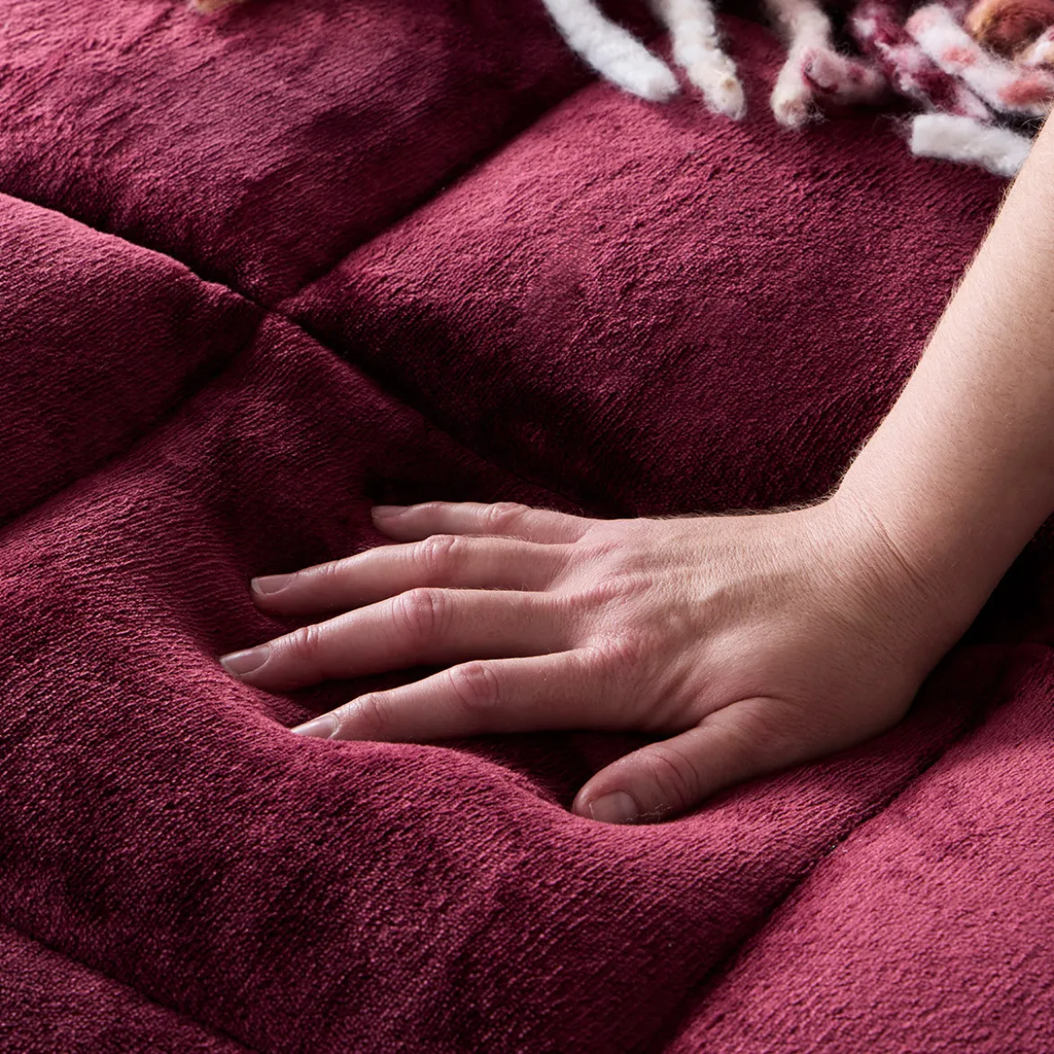Cosy Cube Berry Comforter Set