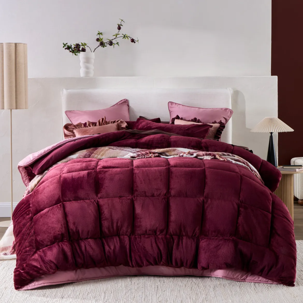 Cosy Cube Berry Comforter Set