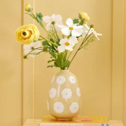 Daisy Fields Vase