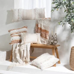 Daliah Cotton Tufted Throw