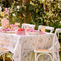Edie Table Cloth