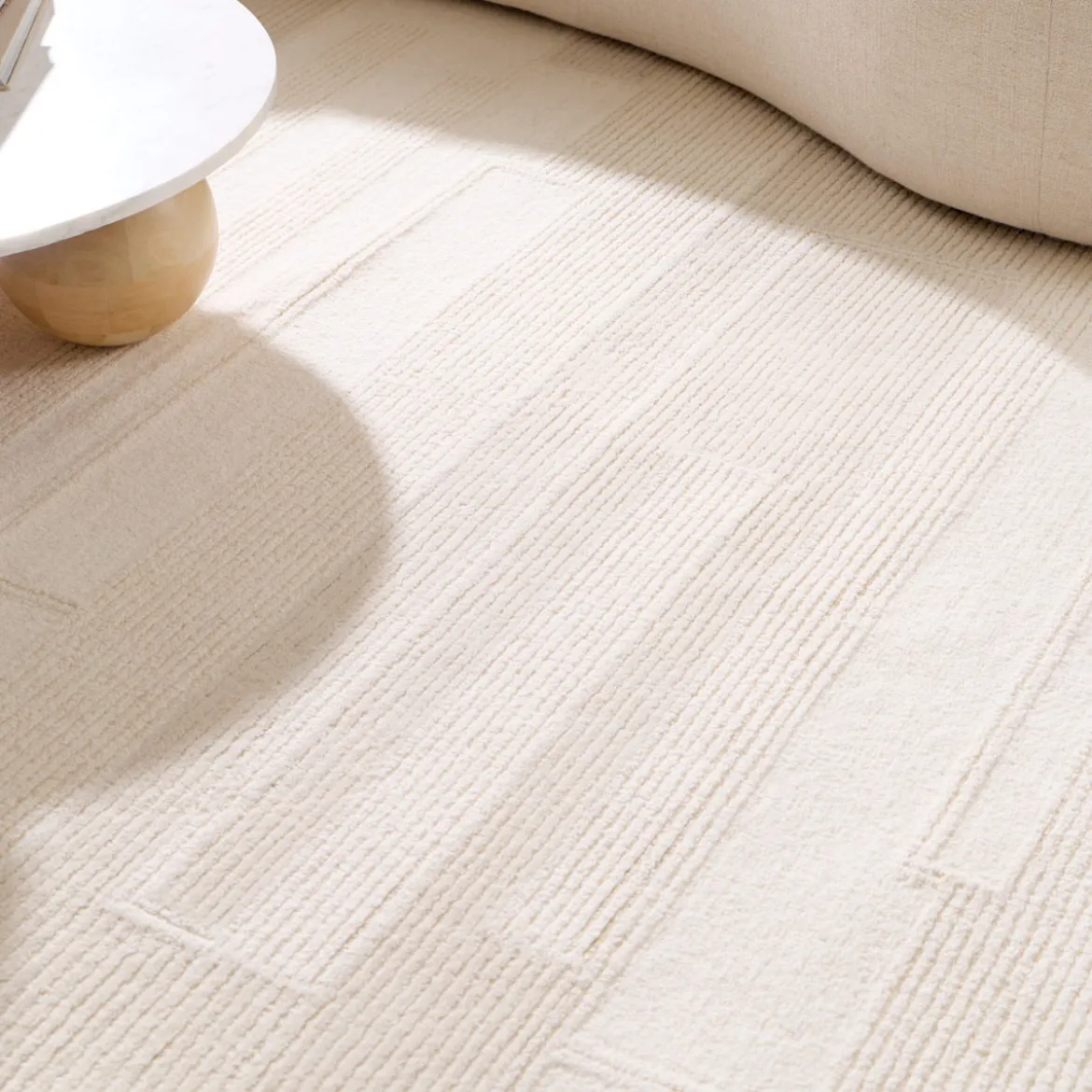 Elijah Tufted Floor Rug