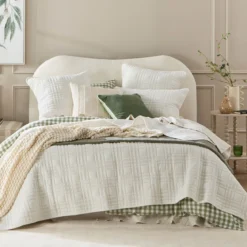Elvira Velvet Coverlet Set