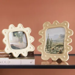 Eros Photo Frame