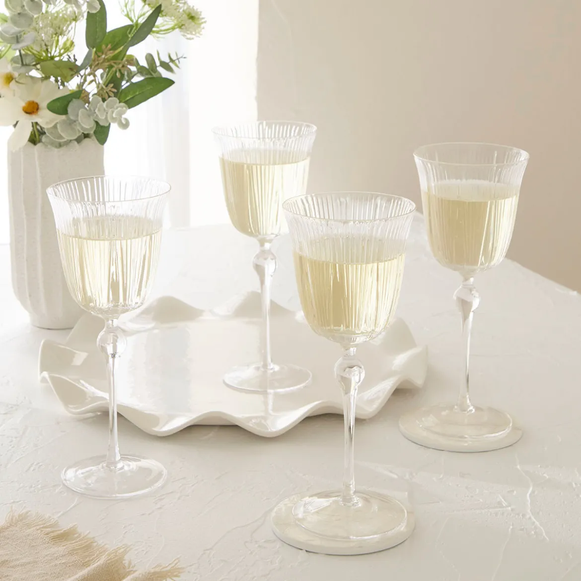 Everley Wine Glass Set of 4