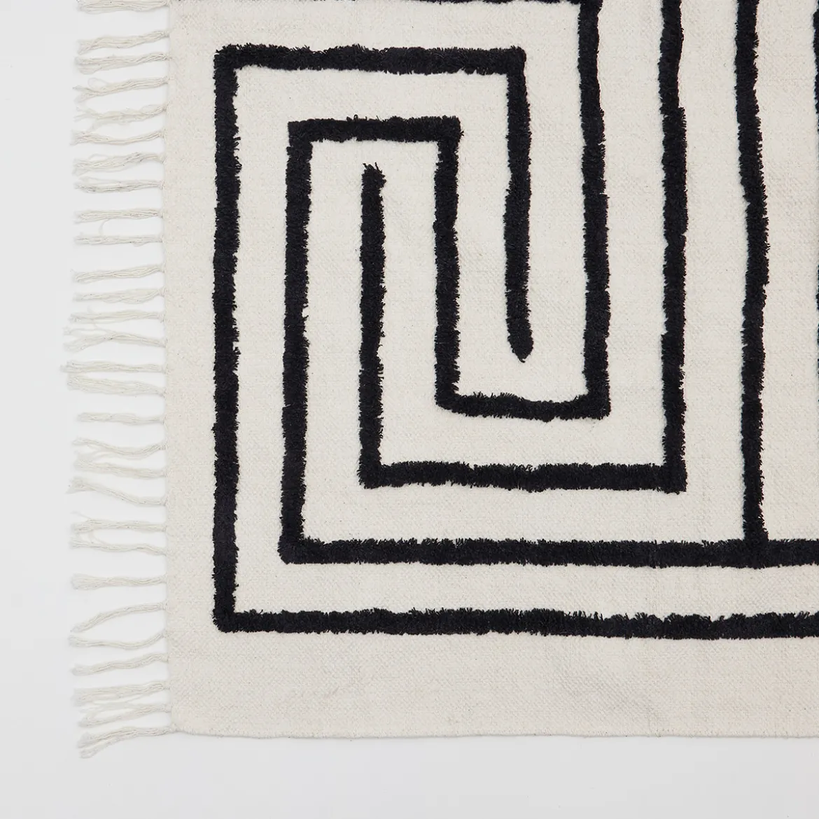Farrah Black Geometric Tufted Cotton Floor Rug