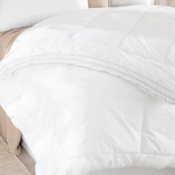 Hotel & Home Superior 500gsm Microfibre Quilt