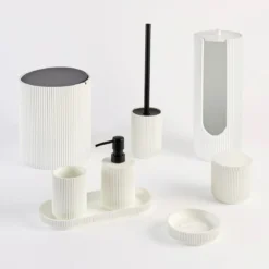 Hugo Bathroom Accessories