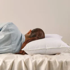 Hypoallergenic Microfibre Firm Pillow