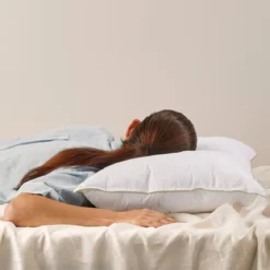 Hypoallergenic Microfibre Junior / Soft Pillow