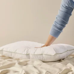 Hypoallergenic Microfibre Junior / Soft Pillow