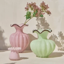 Izzy Frill Vase