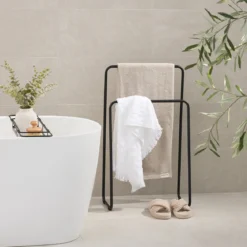 James Freestanding Towel Rack