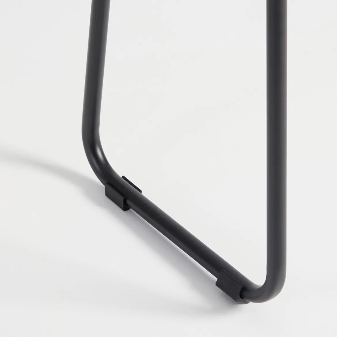 James Freestanding Towel Rack