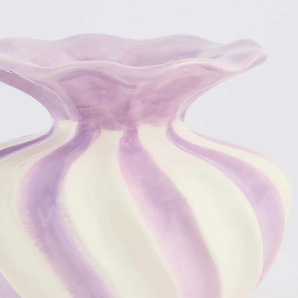 Lea Swirl Vase