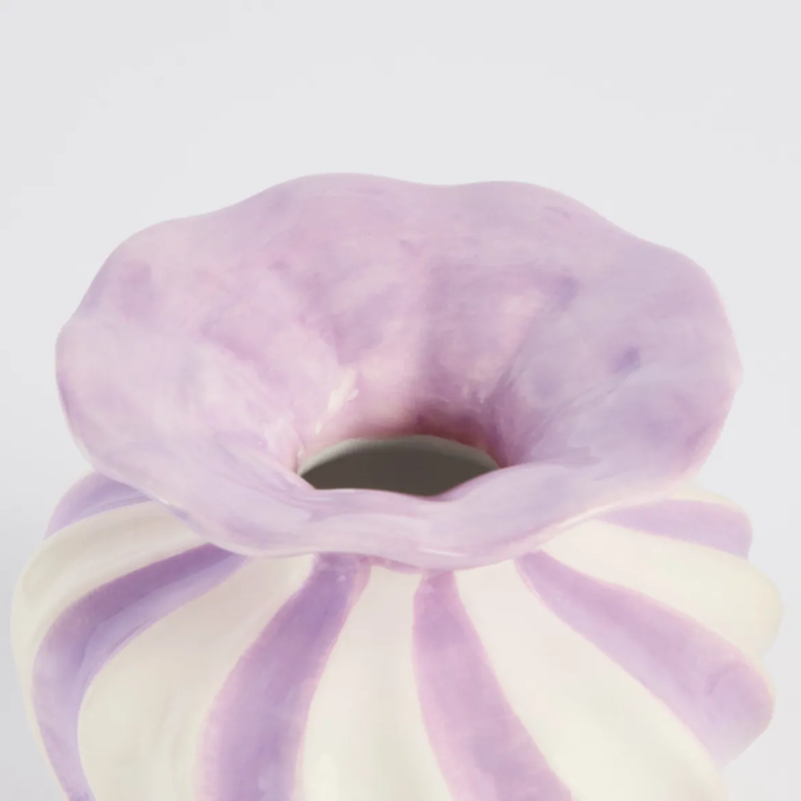 Lea Swirl Vase