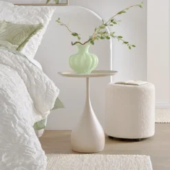 Lily Ottoman