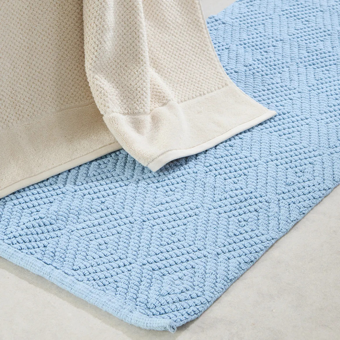 Lomond Bath Runner