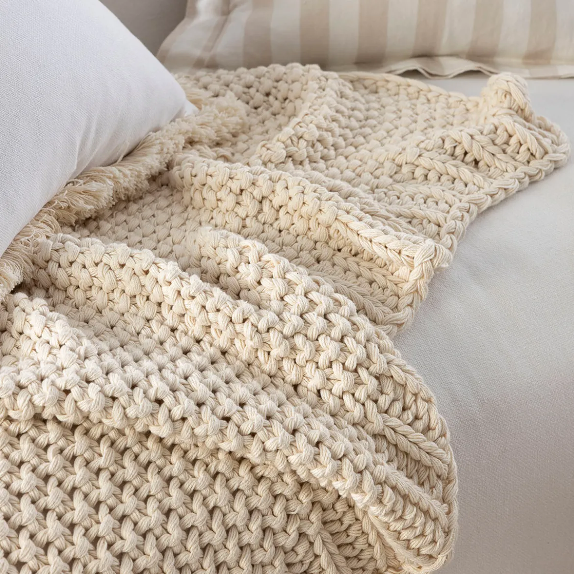 Lucy Knit Cotton Throw