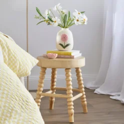 Lucy Stool