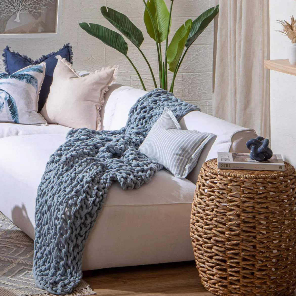 Luna Chunky Knit Throw