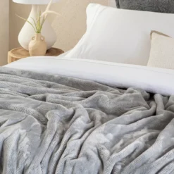 Luxe 520gsm Microfibre Blanket