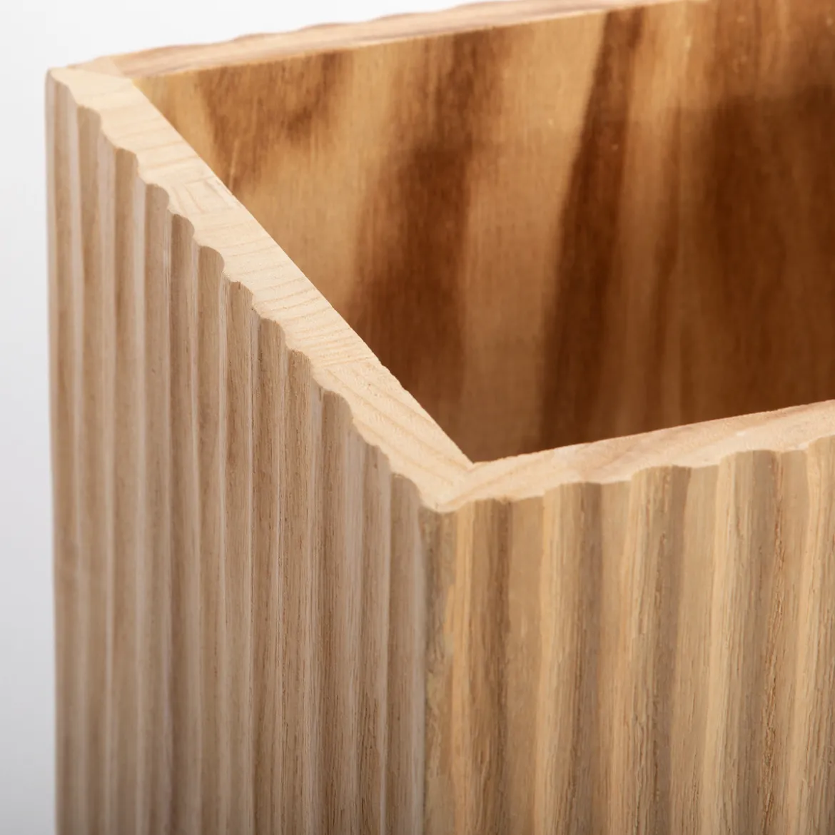 Manly Wooden Decorative Pot on White Metal Stand