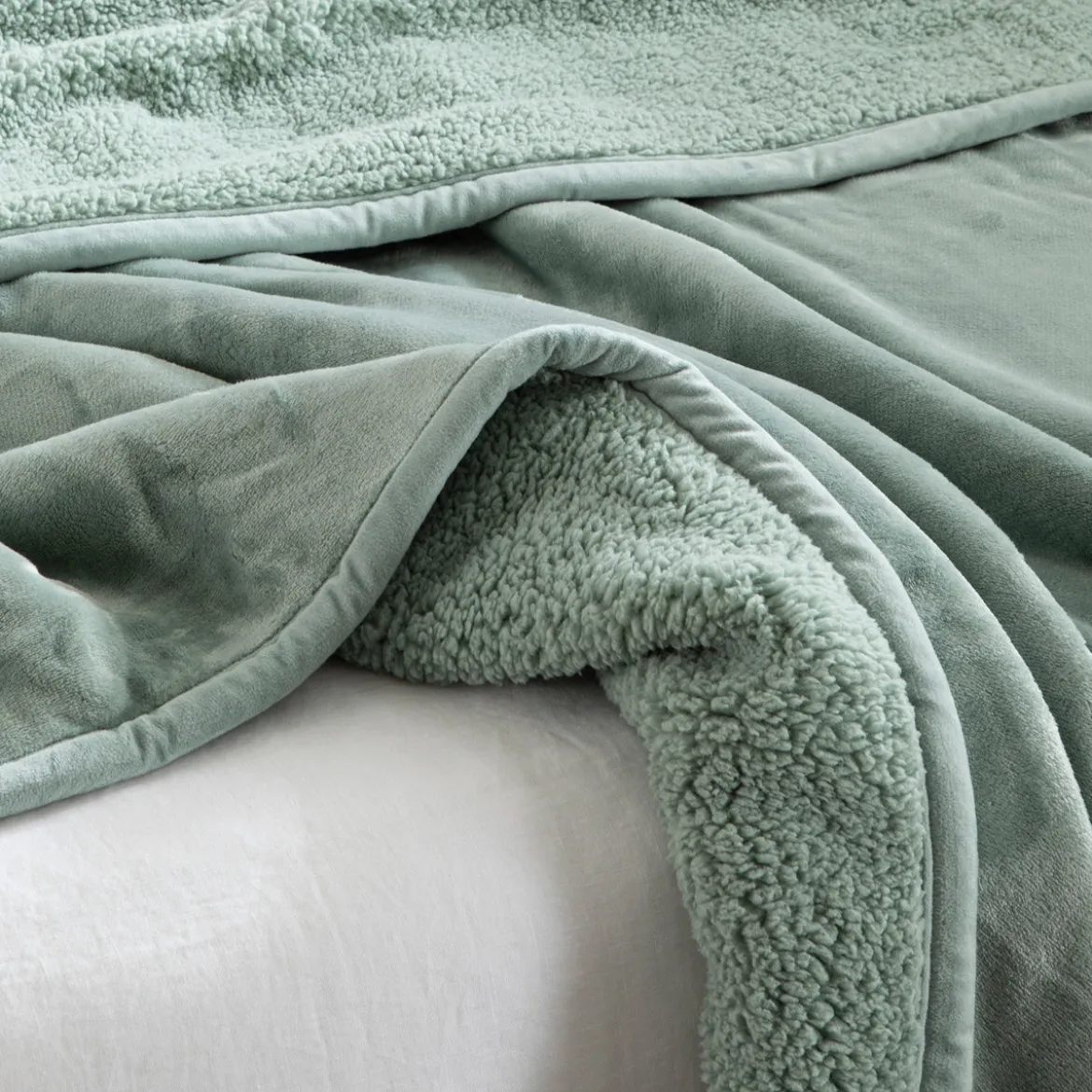Marshmallow 510gsm Microfibre Blanket