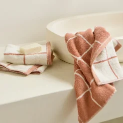 Maverick Reversible Check Hand Towel 2 Pack