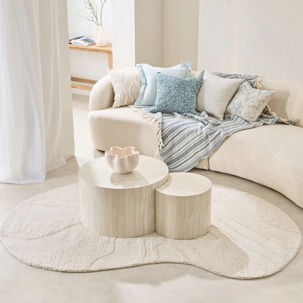 Melibee Curved Wool Cotton Floor Rug