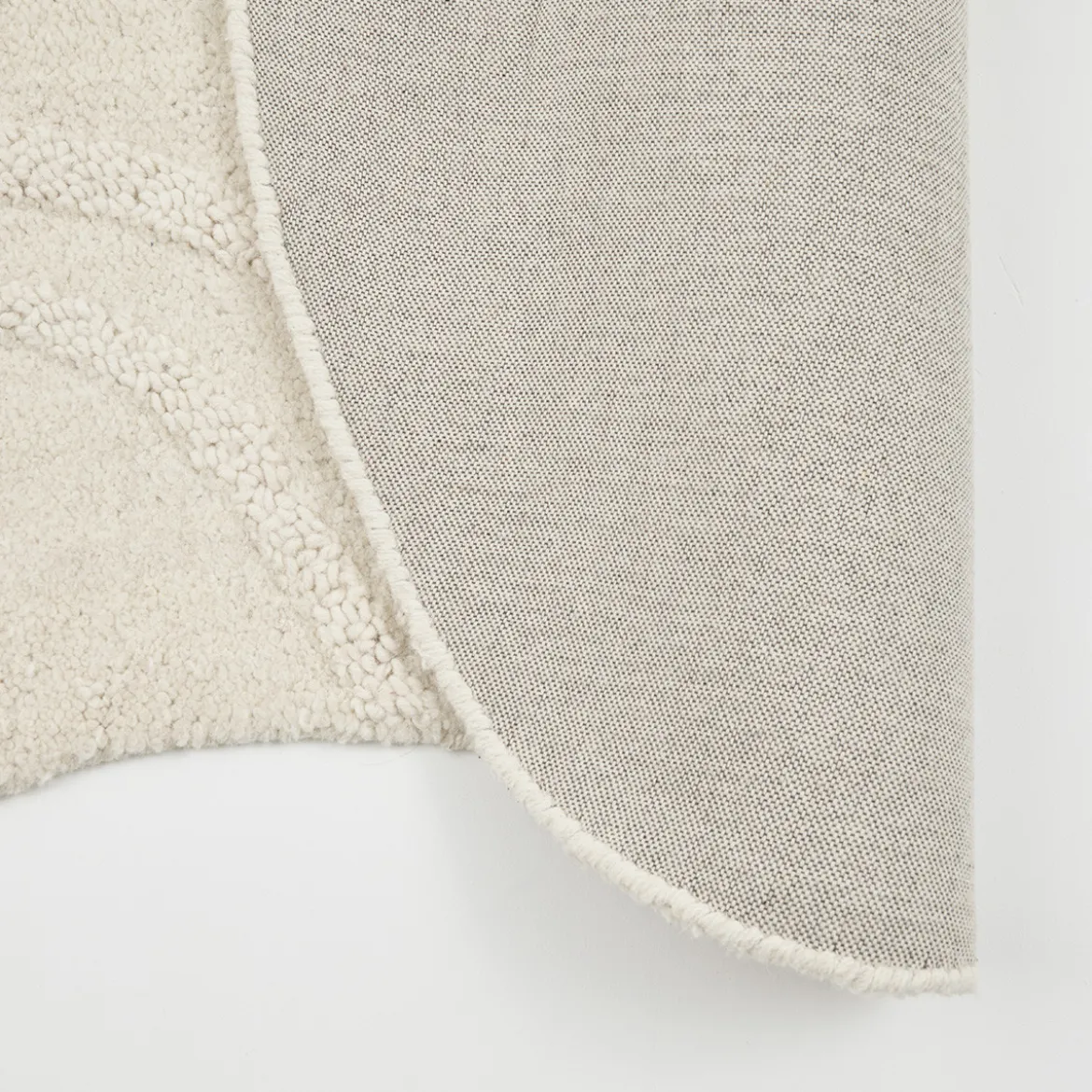 Melibee Curved Wool Cotton Floor Rug