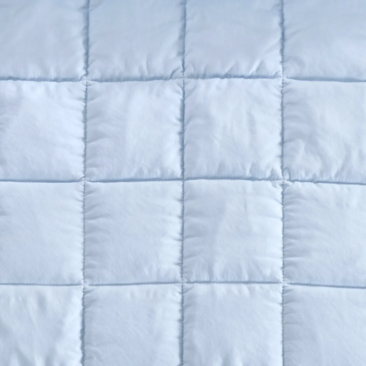 Montez Marshmallow Comforter Set