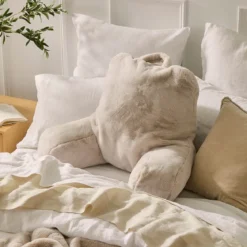 Nevada Faux Fur Bed Rest Reading Pillow
