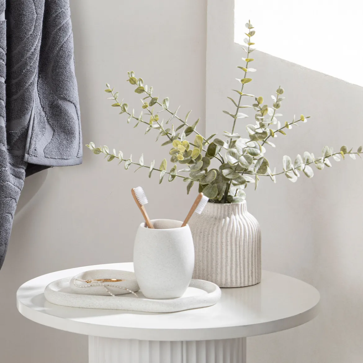 Nova Bathroom Accessories