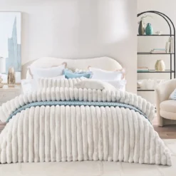 Oslo Faux Fur Ribbed Comforter Set