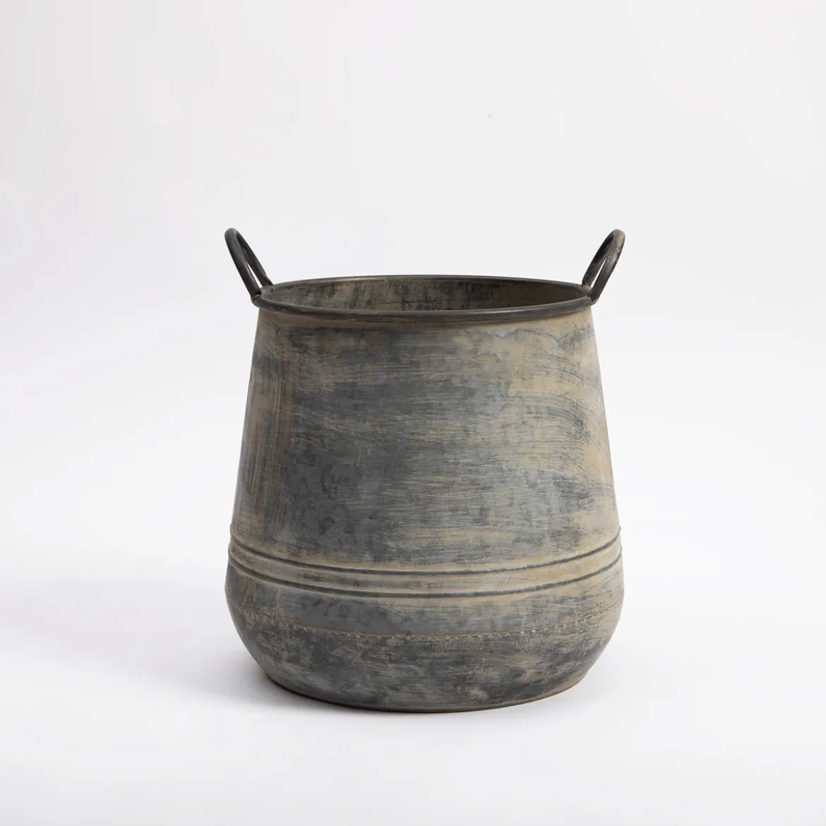 Otto Metal Decorative Pot